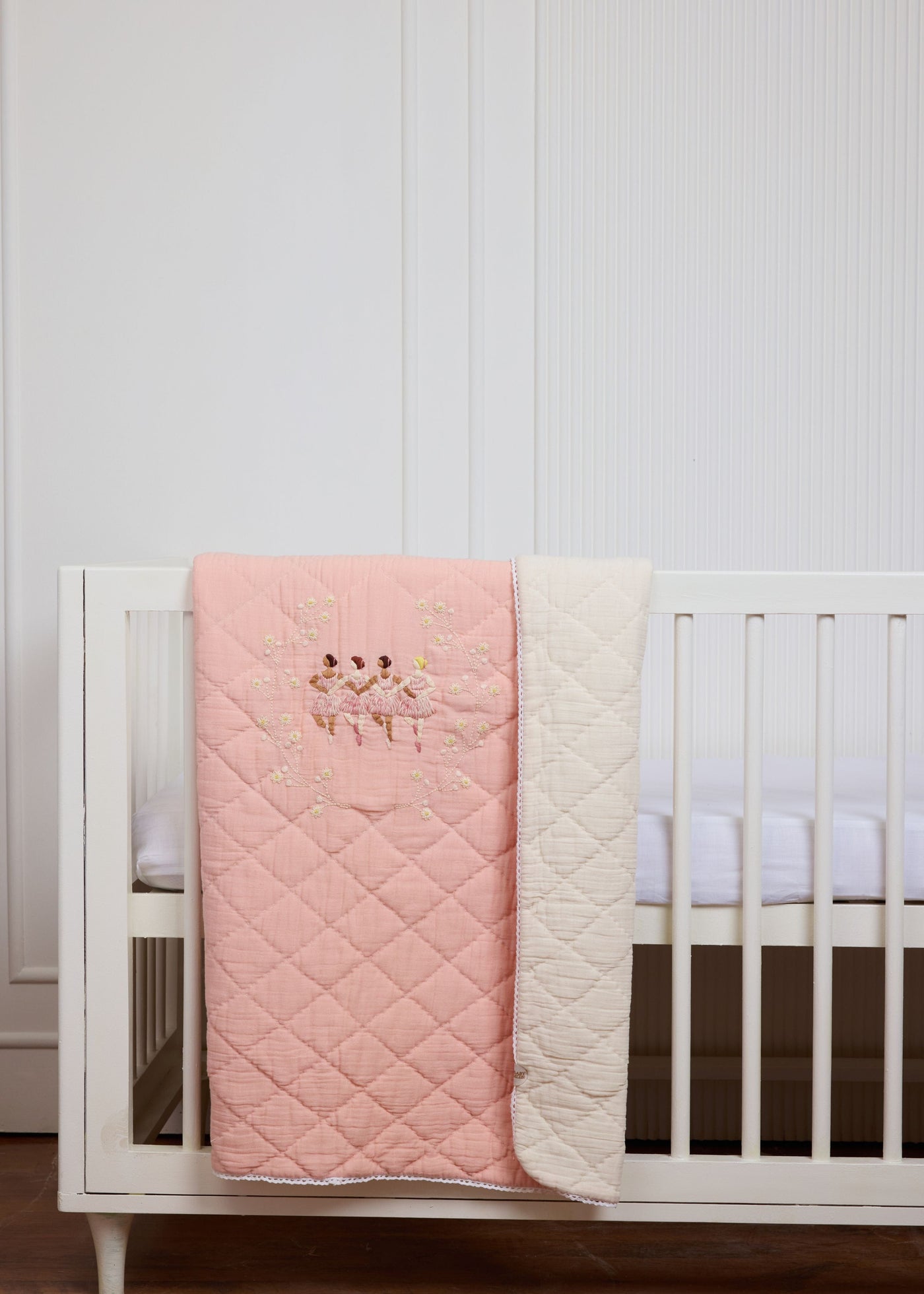 Arabesque Dreams Complete Cot Bedding Set with Bumper